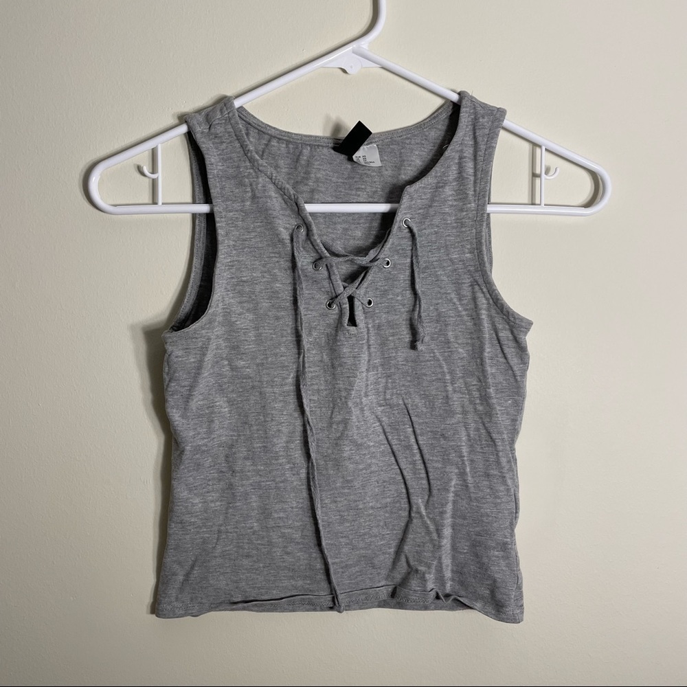Divided crop top vneck tie women’s summer top casual comfortable sleeveless